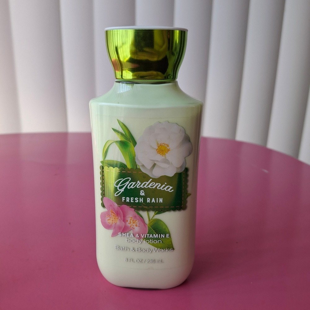 Bath & Body Works GARDENIA & FRESH RAIN Body Lotion 8 fl oz Discontinued
